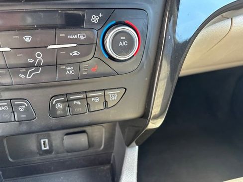 Used 2019 Ford Escape Titanium AWD/4WD image 26