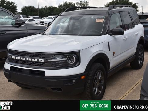 Used 2022 Ford Bronco Sport Badlands w/ Premium Package AWD/4WD image 1