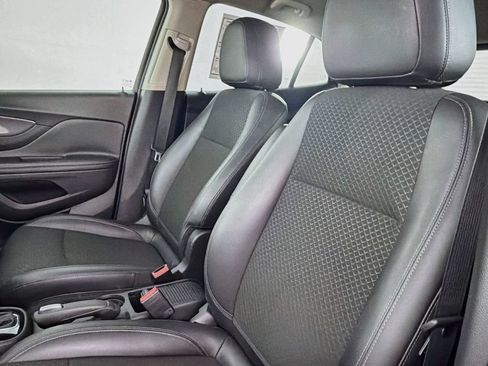 Used 2018 Buick Encore Preferred FWD image 31