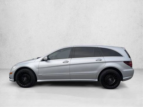 Used 2010 Mercedes-Benz R 350 4MATIC image 7