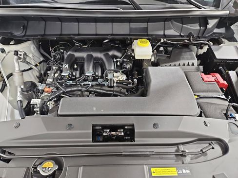 New 2026 Nissan Pathfinder Platinum image 22