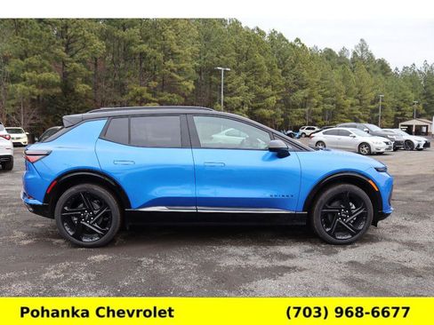 New 2026 Chevrolet Equinox EV RS image 8