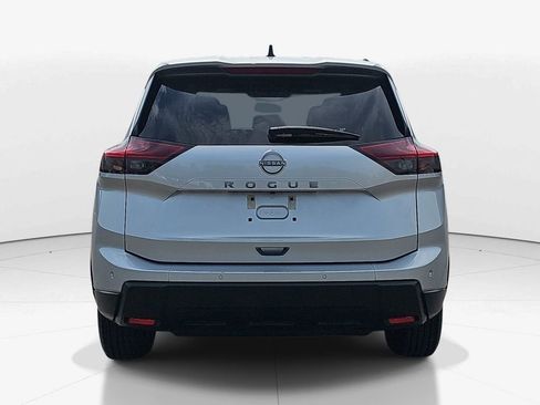 Used 2024 Nissan Rogue S FWD image 7