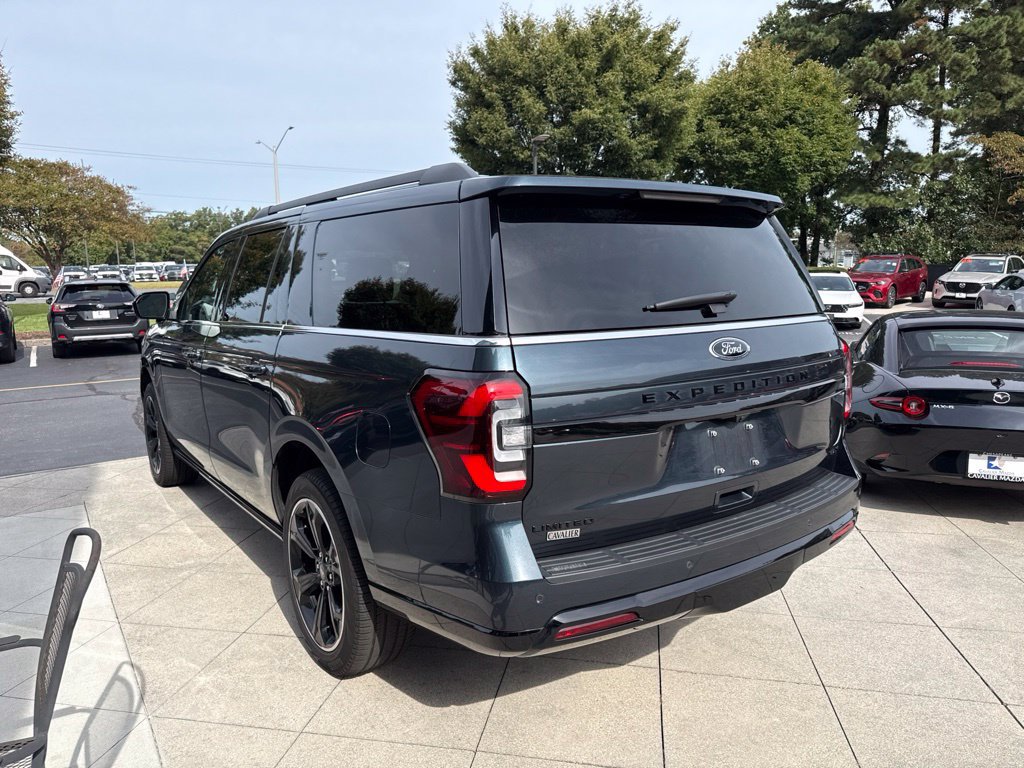 Used 2024 Ford Expedition Max Limited AWD/4WD image 7