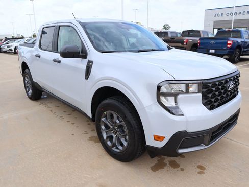 New 2026 Ford Maverick XLT FWD image 1