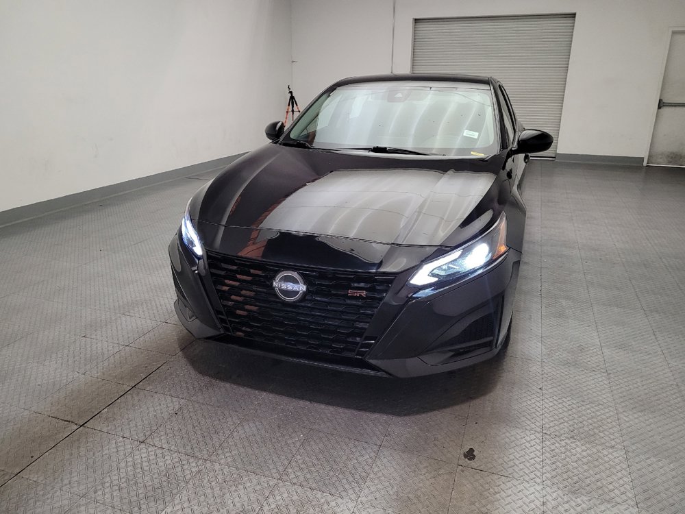 Used 2024 Nissan Altima 2.5 SR FWD image 15