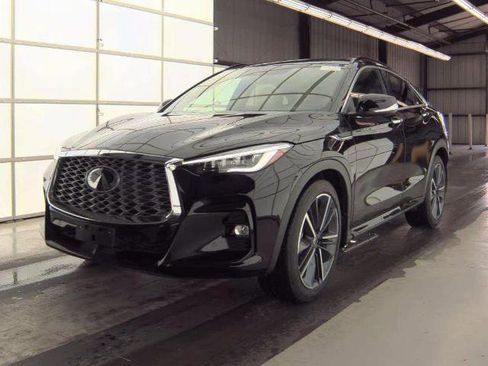 Certified 2025 INFINITI QX55 Essential image 1