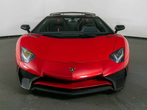 Used 2017 Lamborghini Aventador LP 750-4 Superveloce image 3