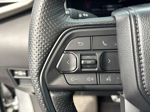 Used 2025 Toyota Sequoia SR5 w/ SR5 Premium Package AWD/4WD image 19