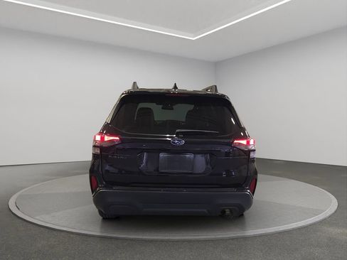 Used 2026 Subaru Forester Premium AWD/4WD image 5