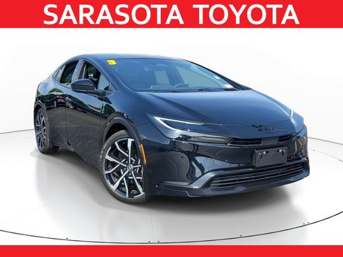 Used 2023 Toyota Prius Prime FWD image 1