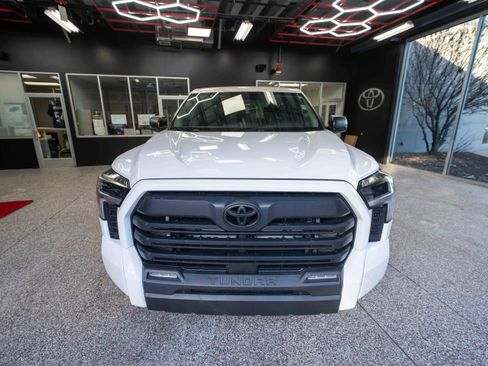 Used 2022 Toyota Tundra SR5 image 6