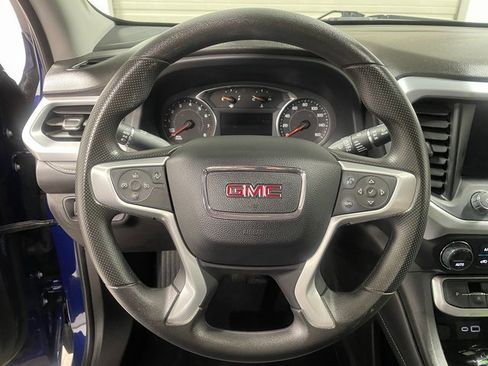 Used 2023 GMC Acadia SLE w/ Driver Convenience Package image 14