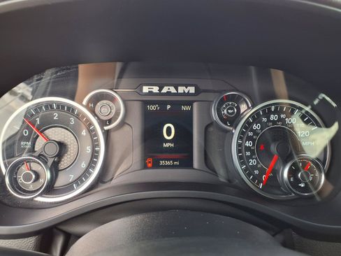Used 2024 RAM 1500 Tradesman w/ Night Edition AWD/4WD image 17