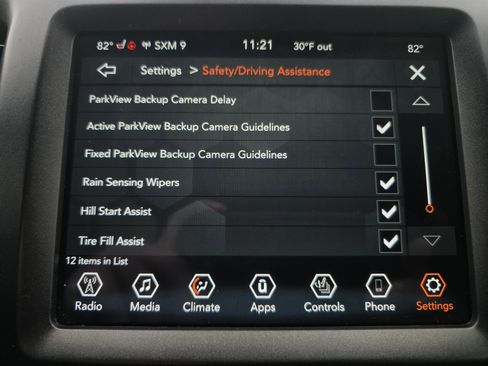 Used 2022 Jeep Cherokee Trailhawk w/ Premium Leather Package AWD/4WD image 30