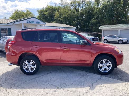Used 2012 Toyota RAV4 FWD image 2