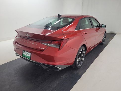 Used 2021 Hyundai Elantra Limited FWD image 9