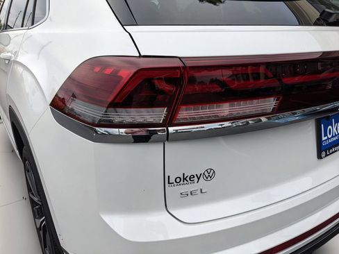 New 2026 Volkswagen Atlas Cross Sport SEL Premium R-Line AWD/4WD image 14
