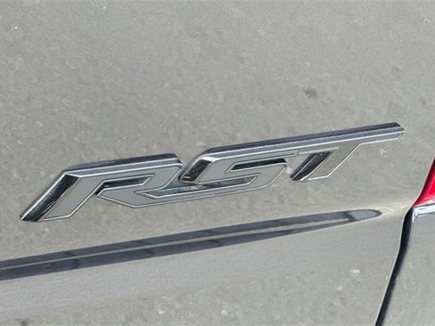 Used 2022 Chevrolet Silverado 1500 RST w/ Convenience Package II image 26