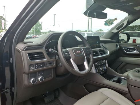 Used 2024 GMC Yukon SLT w/ SLT Premium Package RWD image 8