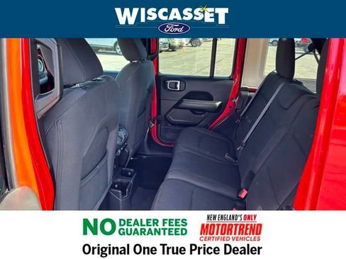 Used 2023 Jeep Wrangler Sahara image 5