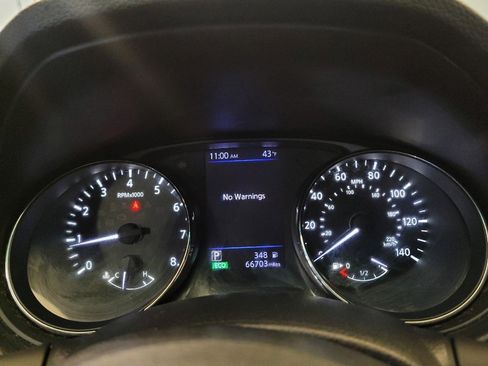 Used 2018 Nissan Rogue S image 23