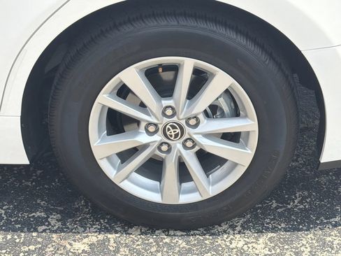 Used 2025 Toyota Camry LE FWD image 19