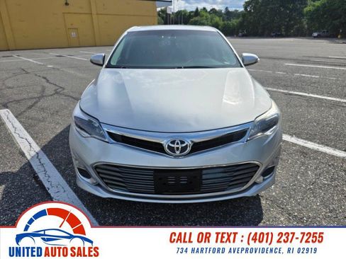 Used 2013 Toyota Avalon XLE Premium FWD image 8