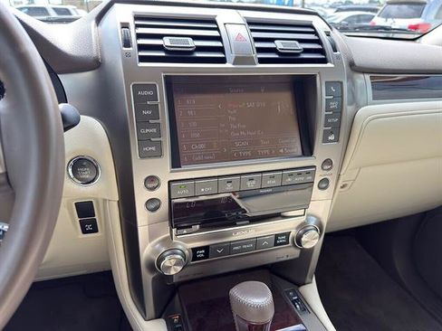 Used 2015 Lexus GX 460 w/ Premium Package AWD/4WD image 13