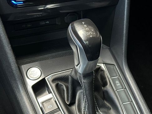 Certified 2023 Volkswagen Tiguan SE w/ Panoramic Sunroof Package image 21