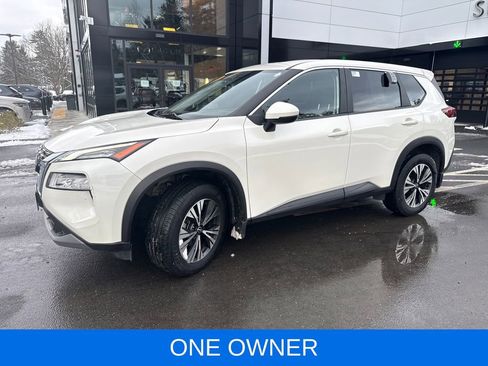Used 2023 Nissan Rogue SV image 1
