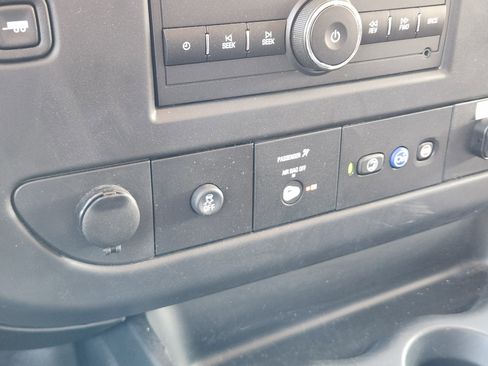 New 2025 Chevrolet Express 3500 w/ Power Convenience Package image 23