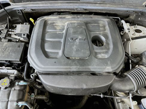 Used 2020 Jeep Grand Cherokee Overland RWD image 34