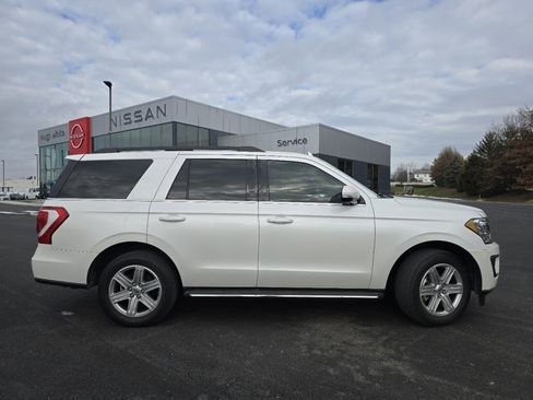 Used 2019 Ford Expedition XLT w/ Equipment Group 202A image 16