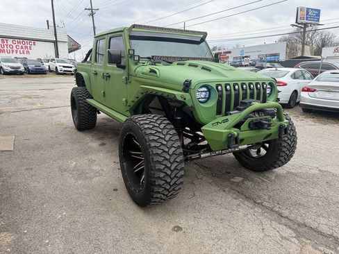 Used 2020 Jeep Gladiator Sport w/ Quick Order Package 24S image 7