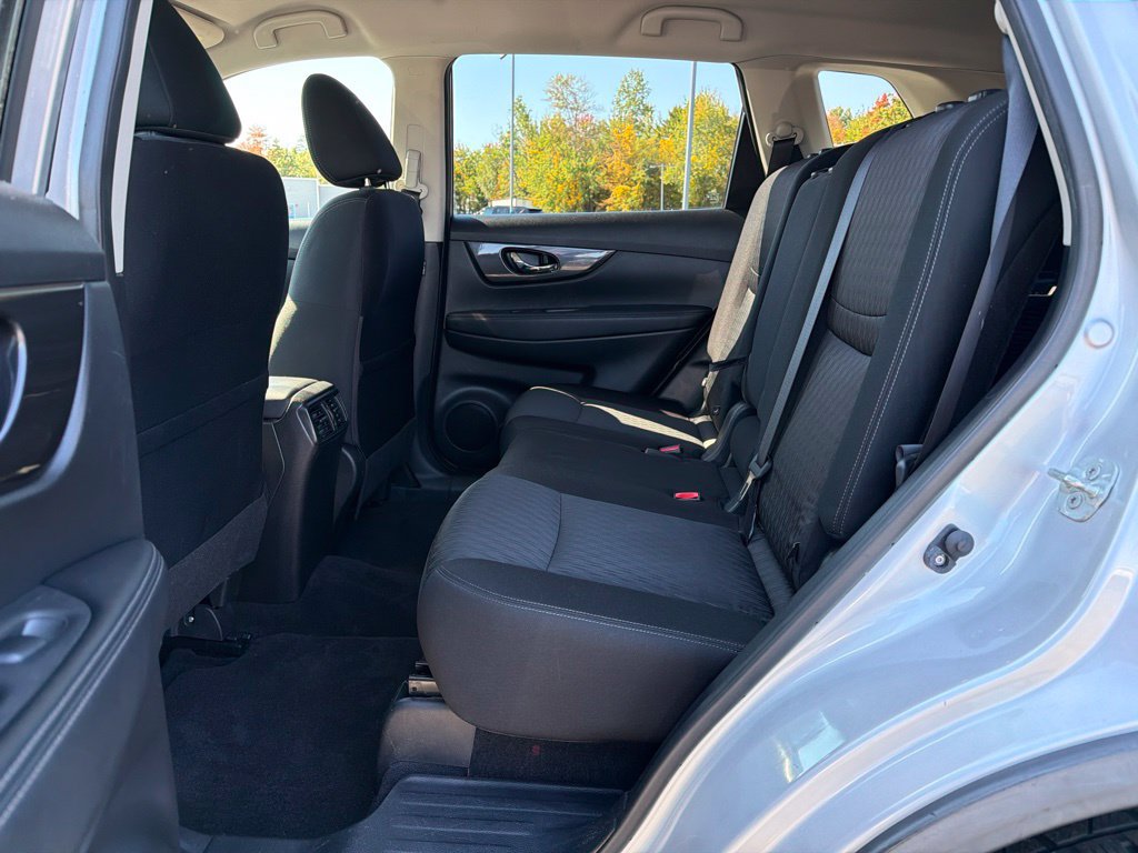 Used 2020 Nissan Rogue SV AWD/4WD image 27