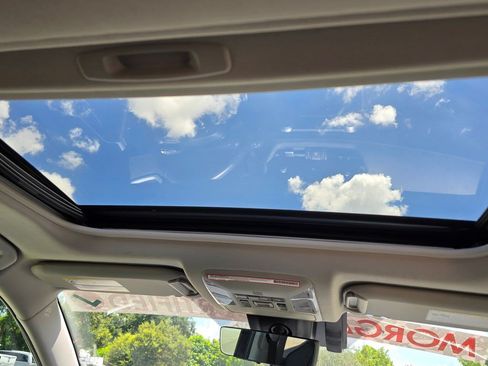 Used 2021 Toyota RAV4 XLE Premium FWD image 37