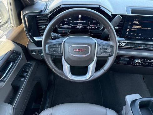 Used 2025 GMC Sierra 1500 SLT AWD/4WD image 14