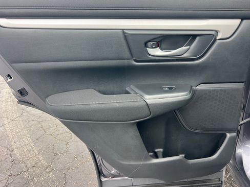 Used 2020 Honda CR-V LX image 12