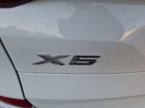 Used 2019 BMW X5 xDrive40i w/ M Sport Package image 13