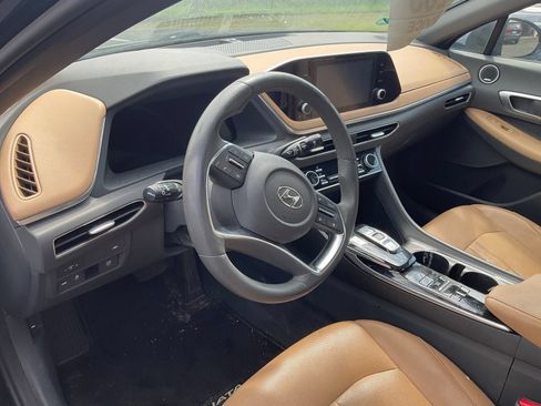 Used 2020 Hyundai Sonata SEL w/ Premium Package FWD image 5