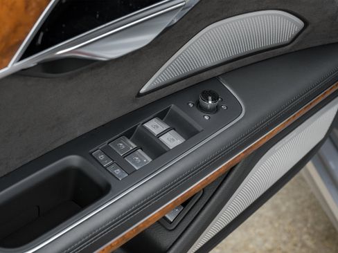 Used 2020 Audi A8 L 4.0T image 55