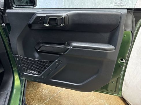 Used 2025 Ford Bronco Badlands AWD/4WD image 9