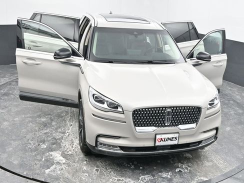 Used 2024 Lincoln Aviator Reserve w/ Equipment Group 201A AWD/4WD image 62