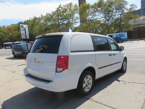 Used 2013 RAM C/V Tradesman FWD image 4