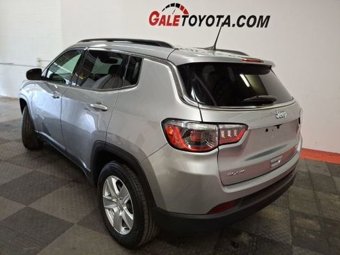Used 2022 Jeep Compass Latitude image 8
