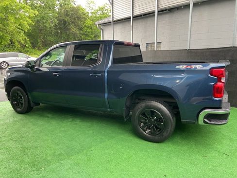 Used 2021 Chevrolet Silverado 1500 LT w/ LPO, Dark Essentials Package AWD/4WD image 8