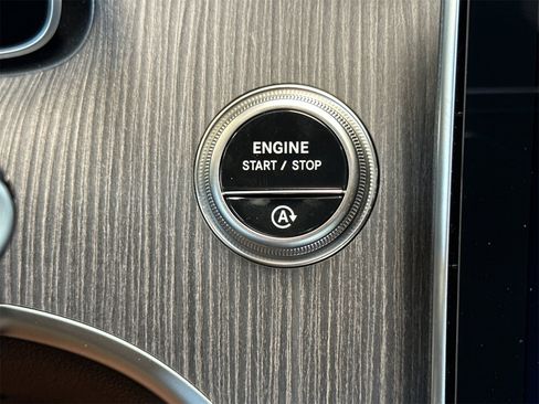 New 2025 Mercedes-Benz C 300 4MATIC Sedan image 23