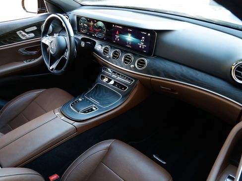 Used 2023 Mercedes-Benz E 450 4MATIC All-Terrain Wagon image 21