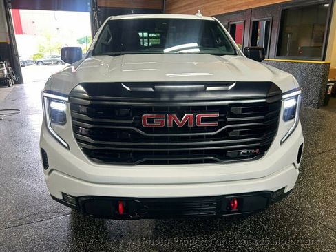 Used 2022 GMC Sierra 1500 AT4 w/ AT4 Preferred Package AWD/4WD image 7